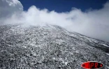 Mardi 10 octobre 2006 -

Phénomène exceptionnel, il a neigé sur la région du volcan - Photo Sky/Imaz Press Réunion