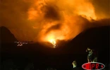 Mardi 27 décembre 2005 -
Colère nocturne pour le piton de la Fournaise