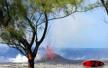 Mardi 31 août 2004 - 

Un cône éruptif a surgi en bord de mer