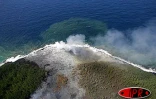Mardi 31 août 2004 - 

Un cône éruptif a surgi en bord de mer