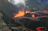Mardi 4 octobre 2005 -

Le piton de la Fournaise est entré en éruption depuis 14h26