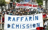 Lundi 10 juin 2003
Plusieurs milliers de personnes ont défilé une nouvelle fois dans les rues de Saint-Denis contre les projets de décentralisation et de réforme des retraites