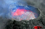 Mardi 28 novembre 2006 -

Image du Dolomieu débordant de lave