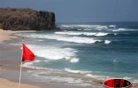 Lundi 5 mars 2007 -

Le littoral de l'Ouest et les plages ont été dévastés par le cyclone Gamède