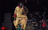 Le Jamaïcain Pablo Moses, l'un des plus grand chantre du reggae, a fait vibrer un public tout acquis à sa cause lors du concert unique qu'il a donné le samedi 9 juin 2001 à Saint-Leu (Ouest)