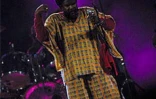 Le Jamaïcain Pablo Moses, l'un des plus grand chantre du reggae, a fait vibrer un public tout acquis à sa cause lors du concert unique qu'il a donné le samedi 9 juin 2001 à Saint-Leu (Ouest)