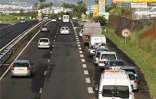 Jeudi 1er février 2007- 

Les pompistes sont en grève. Ils réclament une augmentation de leur marge bénéficiaire