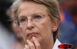Jeudi 30 août 2007 -

Michèle Alliot-Marie, ministre de l'intérieur, de l'outre-mer et des collectivités territoriales, en visite à La Réunion