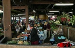 Image volée aux étalages du Petit Marché de Saint-Denis