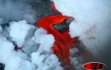 Mercredi 4 avril 2007 -

L'éruption redouble d'intensité. Les risques d'ouverture d'une faille hors enclos et d'un effondrement du Dolomieu sont sérieusement envisagés