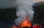 Mercredi 4 avril 2007 -

L'éruption redouble d'intensité. Les risques d'ouverture d'une faille hors enclos et d'un effondrement du Dolomieu sont sérieusement envisagés