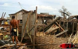 Jeudi 11 mars 2004
Gafilo a sinistré la région d'Antalaha dans le Nord - Est de Madagascar