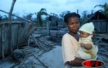 Jeudi 11 mars 2004
Gafilo a sinistré la région d'Antalaha dans le Nord - Est de Madagascar