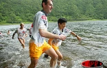 Dimanche 2 mais 2004

La première journée de compétition a eu lieu sous la pluie