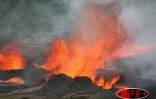 Lundi 2 avril 2007 -

Une coulée de lave a raversé la RN2 u niveau du Tremblet dans le courant de l'après-midi