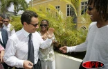Jeudi 29 septembre 2005 -

Nicolas Sarkozy est venu accompagné de Jackson Richardson, le plus célèbre handballeur français et non moins réunionnais