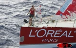 Mercredi 14 mars 2007 -

Tour du monde à contre-courants - À 9 heures, Maud Fontenoy était à 10 km de la côte Est de La Réunion.