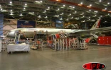 Images des usines Boeing, de Seattle et du B 777-200 effectuant son premier vol long-courrier