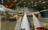Images des usines Boeing, de Seattle et du B 777-200 effectuant son premier vol long-courrier