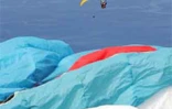 Dimanche 5 novembre 2006 -
Lors de la première manche de la finale de la coupe du monde de parapente à Saint-Leu