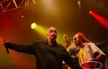 Samedi 6 août 2005 -

Sinsémilia a souhaité tout le bonheur du monde au public de la Ravine
