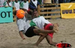 Dimanche 8 octobre 2006 -

Phase de jeu du tournoi de beach Soccer à Saint-Pierre remporté par l&quot;équipe de France entraînée par Éric Cantona