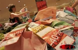 Mercredi 15 Février 2006 -
Les soldes ont démarré à La Réunion et dureront jusqu'au 15 mars