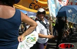 25 000 grévistes de l'Éducation nationale ont manifesté  à Saint-Pierre le mercredi 23 avril 2003. Ils protestent toujours contre &quot;le démantèlement du service public d'éducation&quot;