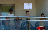 25 000 grévistes de l'Éducation nationale ont manifesté  à Saint-Pierre le mercredi 23 avril 2003. Ils protestent toujours contre &quot;le démantèlement du service public d'éducation&quot;
