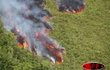 Lundi 2 avril 2007 -

Le piton de la Fournaise est entré en éruption à 10 heures