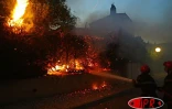 mercredi 30 juillet 2003
De violents incendies continuent de ravager le massif des maures dans le Var (Sud de l'Hexagone)
Photo Frédéric Lafargue