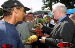 Le Premier ministre Lionel Jospin était en visite officielle à La Réunion du jeudi 25 janvier au samedi 27 janvier 2001