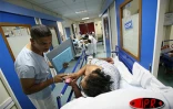 Février 2006 

Les urgences de la clinique de Saint-Benoît sont submergées par l'afflux des malades notamment atteints du chikungunya