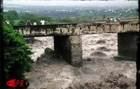 Le cyclone tropical Ando, qui a frôlé La Réunion le samedi 6 janvier 2001, a amené de fortes précipitations dans son sillage. Le Sud a été l'une des régions les plus arrosées
