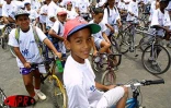 Le dimanche 17 décembre 2000 au matin, plus de 1 500 vélos ont investi - tout à fait pacifiquement -, les rues de la cité portoise dans le cadre de l'opération &quot;vélo 2000&quot;