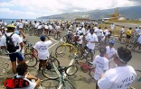 Le dimanche 17 décembre 2000 au matin, plus de 1 500 vélos ont investi - tout à fait pacifiquement -, les rues de la cité portoise dans le cadre de l'opération &quot;vélo 2000&quot;