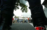 Vendredi 16 mai 2003 - Des grévistes de l'Éducation nationale ont manifesté devant le siège du service académique d'information et d'orientation à Saint-Denis