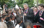 Jeudi 18 mai 2006 -

Dominique de Villepin s'est rendu dans l'ouest à Saint-Paul où il a été chaudement acclamé