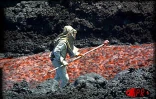 16 janvier 2002. le fleuve de lave se tarit brusquement. C'est la fin de l'éruption