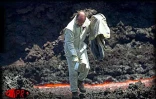 16 janvier 2002. le fleuve de lave se tarit brusquement. C'est la fin de l'éruption