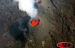 Lundi 10 mai 2004 - 

La lave jaillit de deux bouches éruptives
