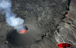 Mercredi 13 septembre 2006 - 

Éruption au piton la Wouandzani