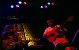 Concert de Ziskakan au théâtre de plein air de Saint-Gilles, le samedi 6 avril 2002 pour la présentation de l'album Rimayèr