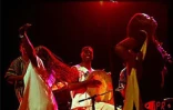 Concert de Ziskakan au théâtre de plein air de Saint-Gilles, le samedi 6 avril 2002 pour la présentation de l'album Rimayèr