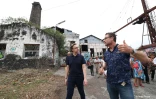 Stéphane Berne en visite à l'ancienne usine de Pierrefonds