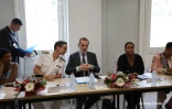 Jean-François Carenco en visite au Kub, à Saint-Denis