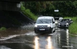 voiture pluie, vigilance forte pluie orage, route inondée