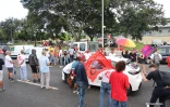 Distribution de tracts au rond-point de Gillot