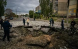 Frappes russes massives sur l'Ukraine, Biden promet à Zelensky des "systèmes perfectionnés" de défense aérienne