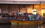 migrants sri lanka sri lankais bateau port port ouest la re?union navire clandestins7